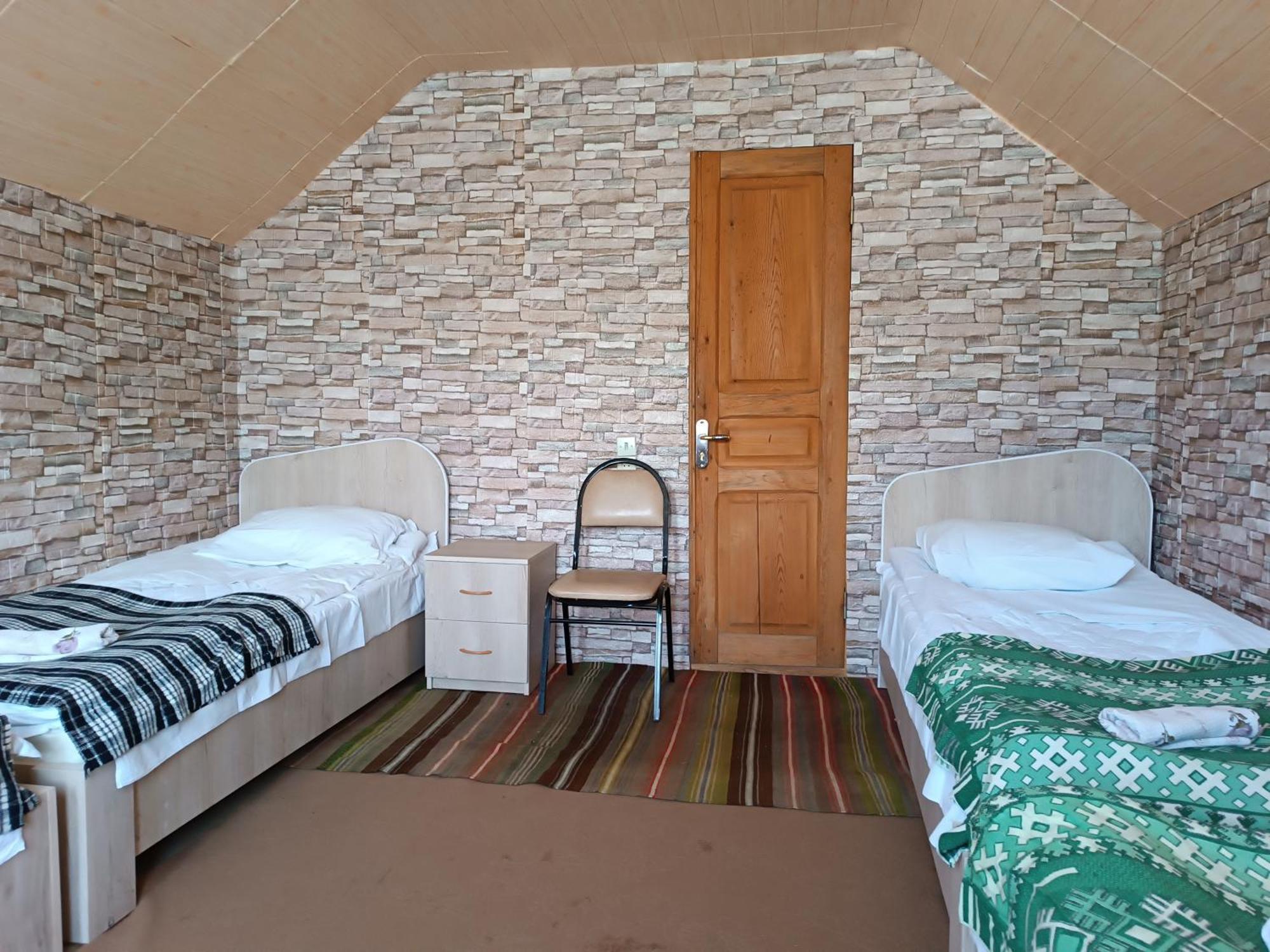 Nadiani Hostel Omalo Quarto foto